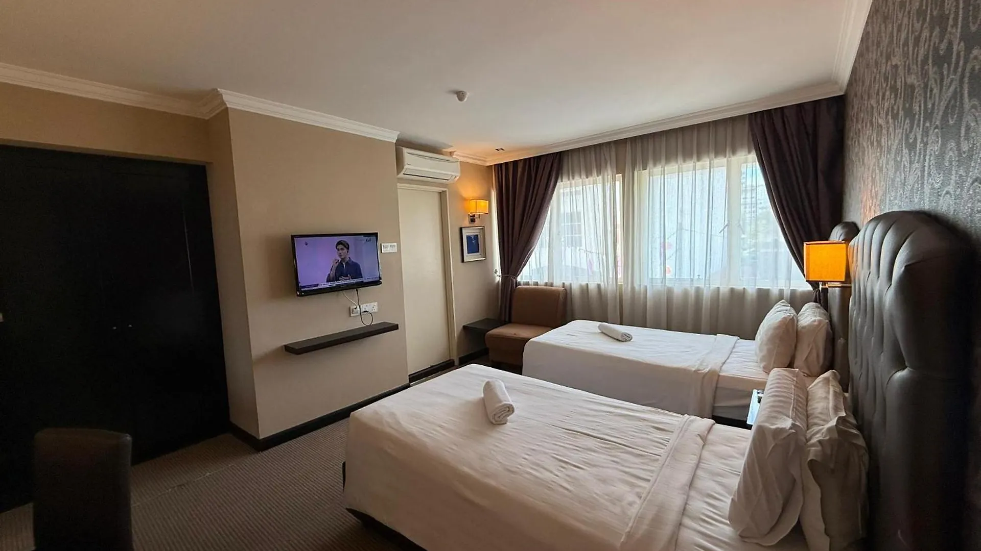 Merchant Hotel George Town 3*,